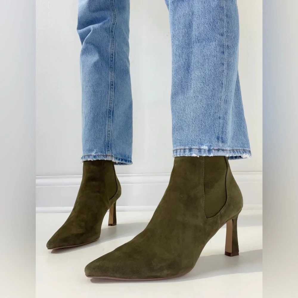 Chisel Pointed Toe Chelsea Boot - Picture 1 of 6
